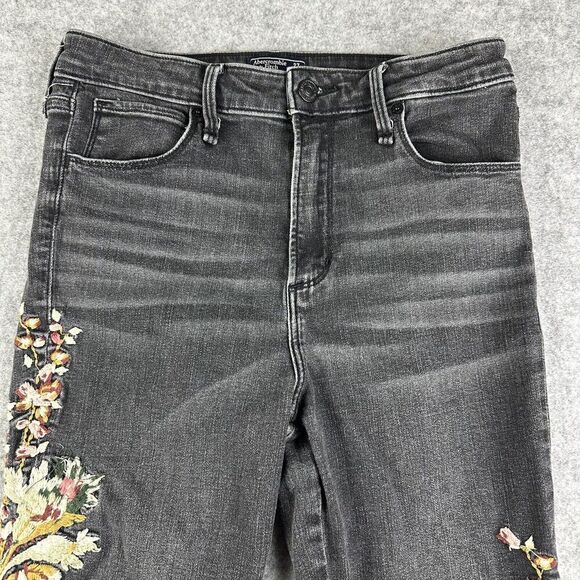 Abercrombie & Fitch Simone High Rise Ankle Jeans Womens 27 Floral Embroidered* - Picture 2 of 16